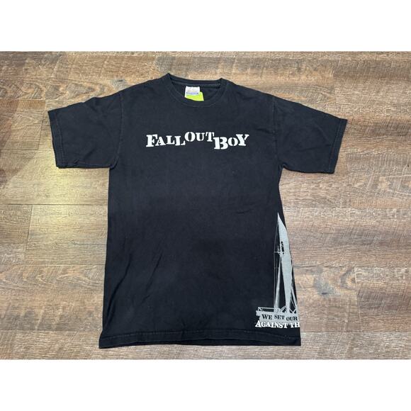 Vintage Fall Out Boy Band Shirt Men Adult Small Set Our Sails Against Wind Y2K - Picture 1 of 7